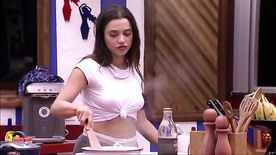 Paula Do Bbb Sem Suti Usando Uma Blusinha Transparente Cnn Amador