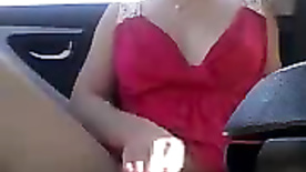 self filmagemd masturbatition in her car