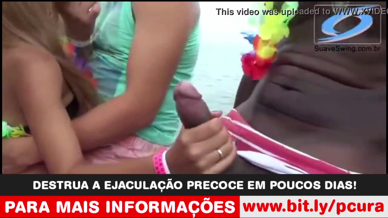 Loira Abraçando Cifrudo E Tocando O Negão Na Lancha Real Cnn Amador