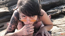 xvideos of tattooed sluts giving their pussies on the beach