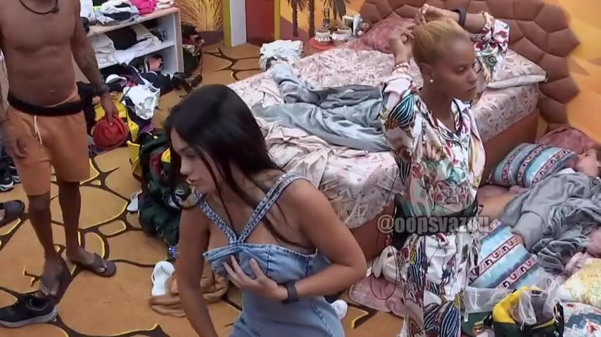 Bbb23 Gostosa Larissa Santos Paga Peitinho Aovivo No Big Brother Brasil 2023 Cnn Amador 9658