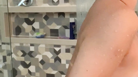 Kethellleskovnikolai.ru Soraes naked in the shower showing her silicone tits