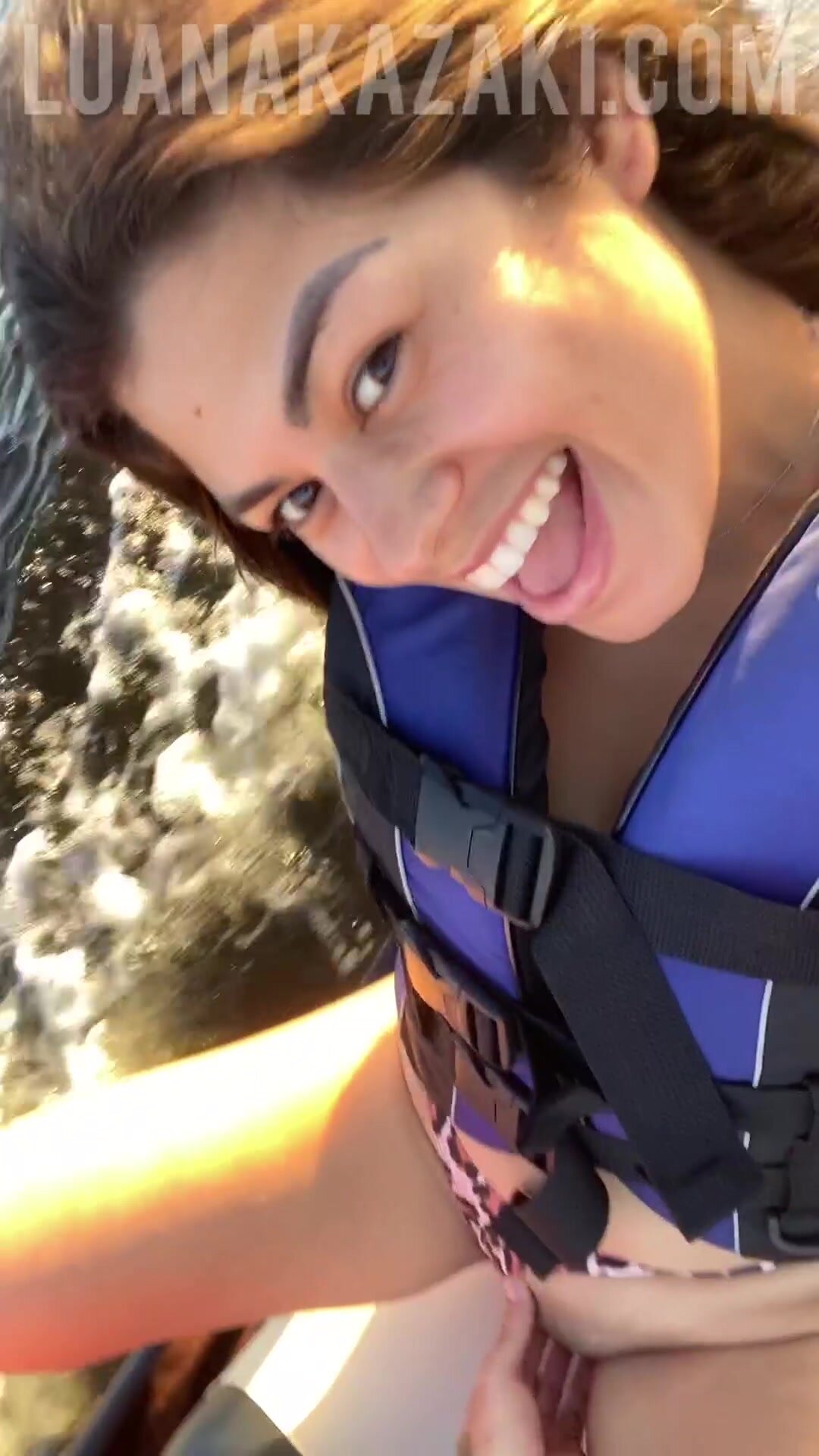 Luana Kazaki Masturbating Her Pussy During A Jetski Ride - Cnn Amador