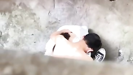 Japanese naughty girl was caught paying a blowjob in the alley