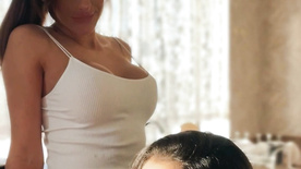 Letsgab chupando a buceta deliciosa de sua amiga gostosa e safada