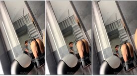 Samanthafit empinando o rabo e mostrando o pacotão