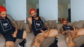 Ex-BBB Wagner Santiago showing his penis and masturbating