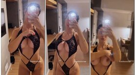 Nanda Cassuriaga lingerie sexy mostrando os peitos grandes