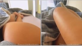 Vivi Fernandes showing her little feet in podolatry video
