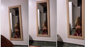 Vivi Fernandes amateur porn showing her ass on all fours