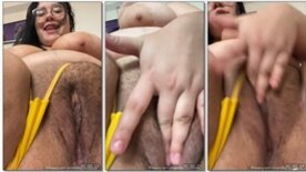 Babysamixxx Little fat girl masturbating until she's all wet