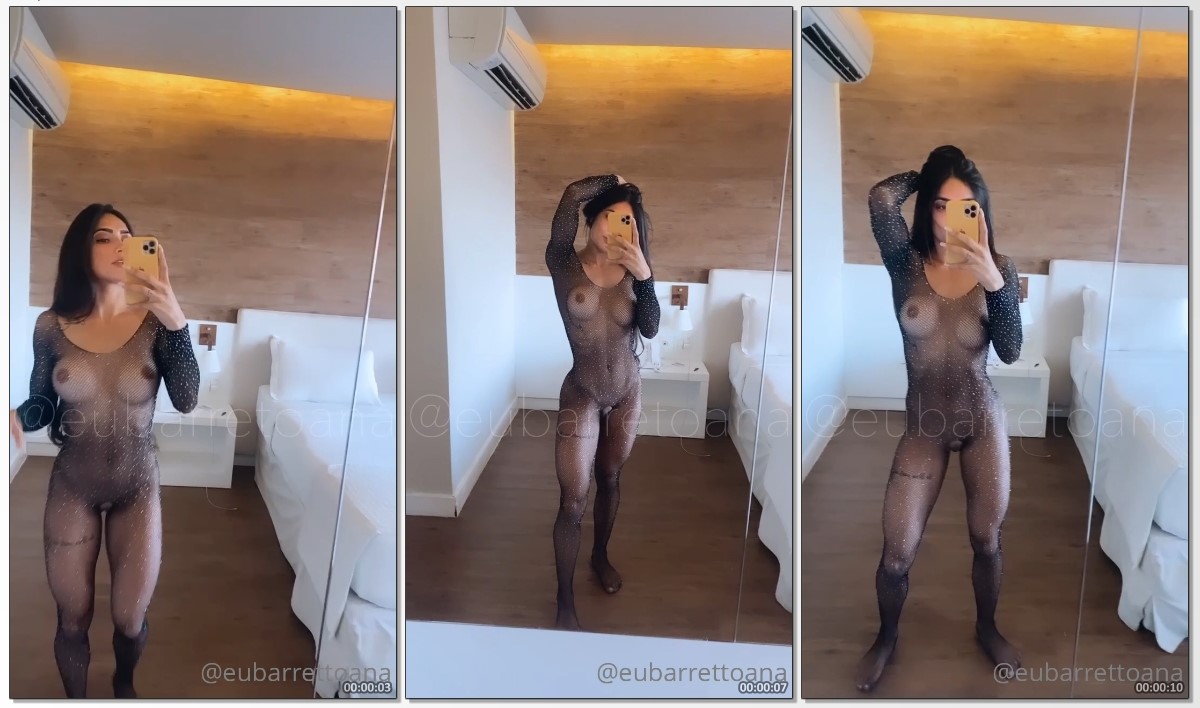 Ana Barreto puta deliciosa de roupa transparente mostrando a xoxota