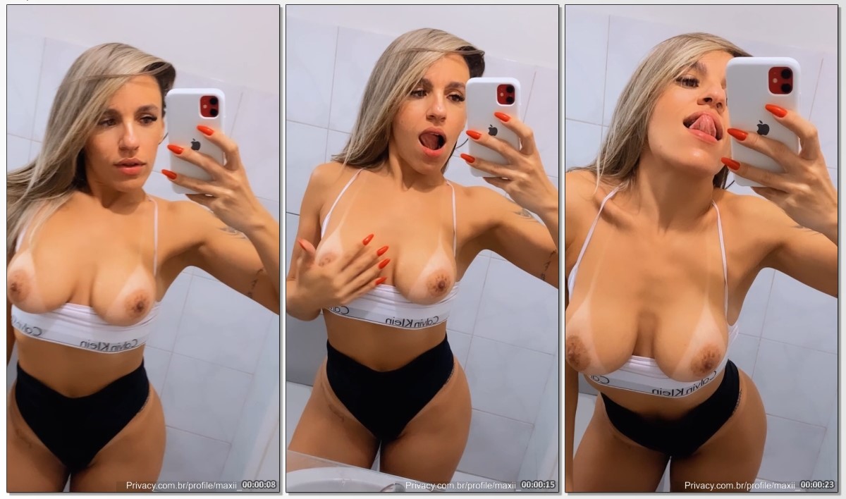 Aninha Maxxi exibindo os peitos e se tocando bem gostosa