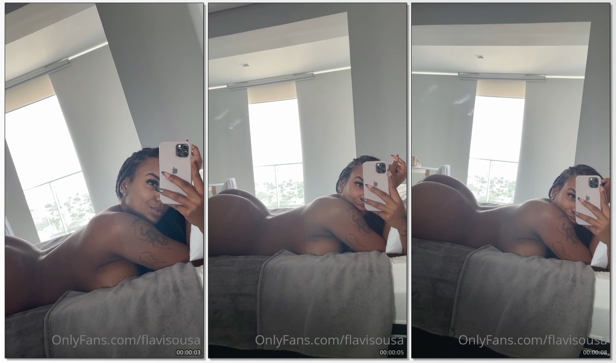 Flaviane Souza Peladinha Empinando A Bunda Grande Na Cama - Cnn Amador