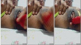 Luaninha Becker morena do bucetão gostoso se masturba pra valer