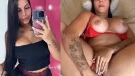 Naty Reis pelada gemendo na masturbação na siririca perfeita