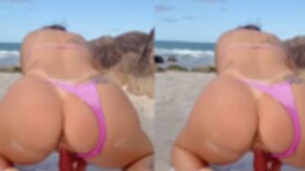 Elizabeth Borges fodendo de quatro com seu macho sortudo