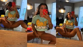 Pelada Sue Lasmar se masturba gostoso na frente do espelho
