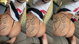 Agata Leal empinando a bunda grande com calcinha socada no cuzinho