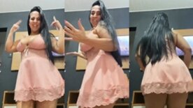 De vestidinho curto a coroa rabuda Josy Vania rebola bem safada