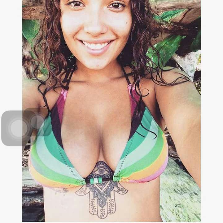 Brasukinha Tatuada Perdeu Celular Com Fotos Intimas Vazou no Zap